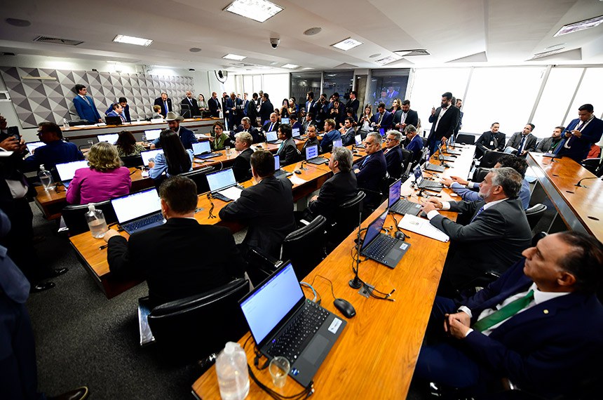 Foto: Paulo Cruz - Agência Senado